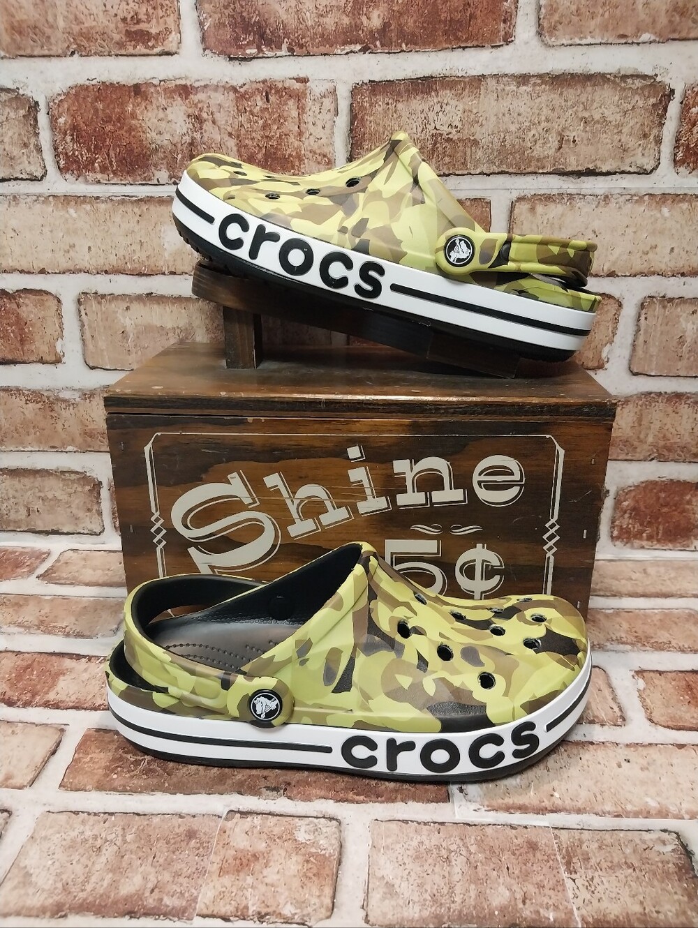 Pre-owned Crocs Bayaband Clogs